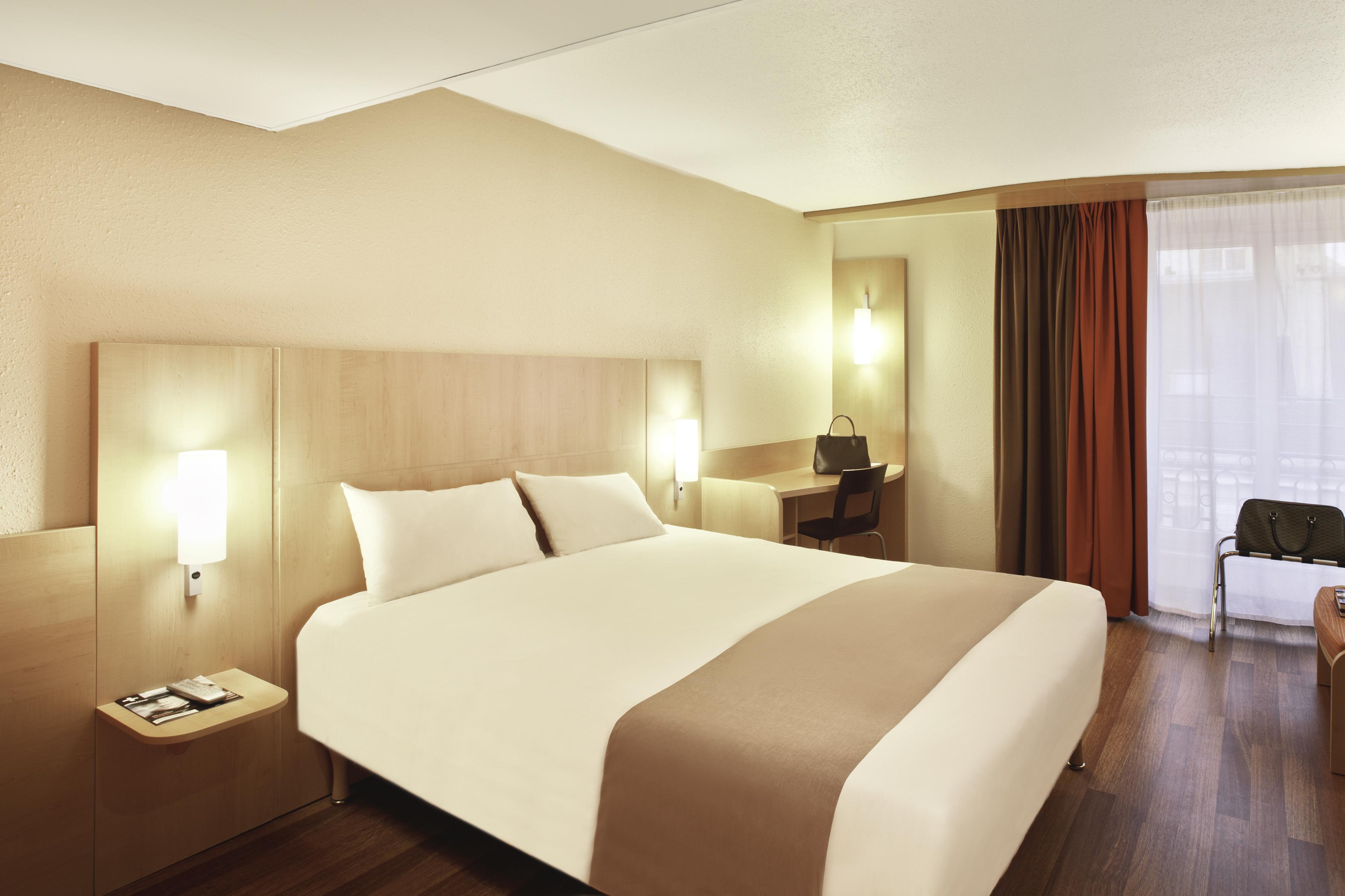 Hotel Ibis Opéra la Fayette París Exterior foto