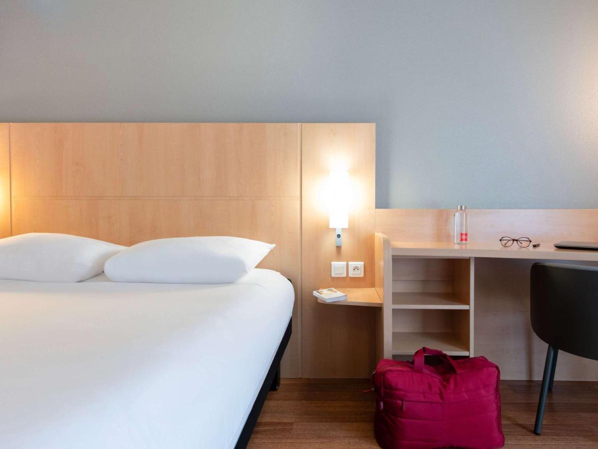 Hotel Ibis Opéra la Fayette París Exterior foto
