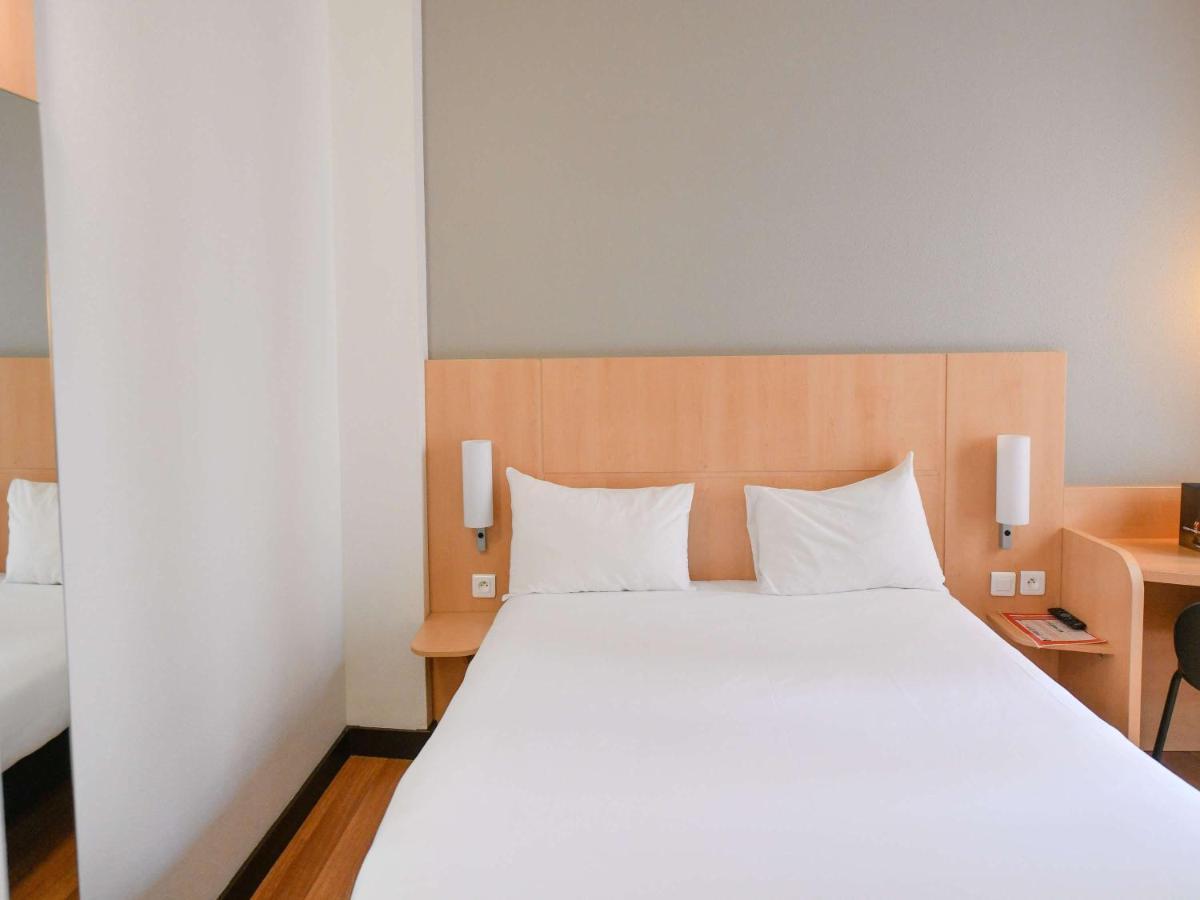 Hotel Ibis Opéra la Fayette París Exterior foto
